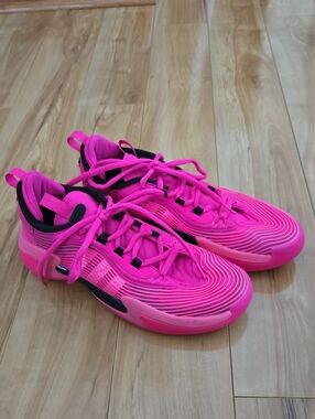 Adidas Exhibit Select 2.0 Women's Basketball Shoes – Hot Pink size  Womens 9.5